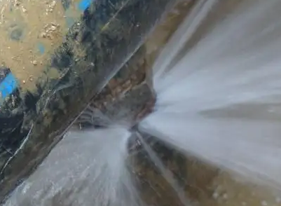 万荣卫生间测漏水施工步骤